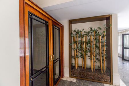 Apartamento à venda com 296m², 3 quartos e 3 vagasEntrada