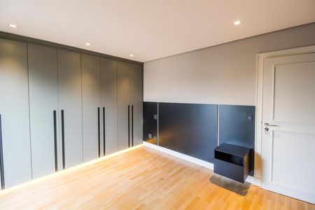 Apartamento à venda com 296m², 3 quartos e 3 vagasSuíte 2