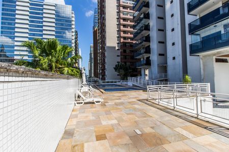 Apartamento à venda com 296m², 3 quartos e 3 vagasPiscina