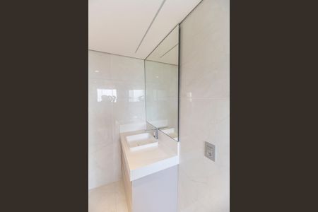 Apartamento à venda com 296m², 3 quartos e 3 vagasBanheiro da Suíte