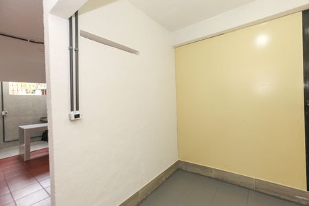 QUARTO de kitnet/studio para alugar com 1 quarto, 441m² em Brasil Industrial, Belo Horizonte