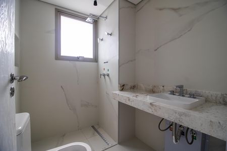 Apartamento à venda com 150m², 3 quartos e 2 vagasBanheiro 