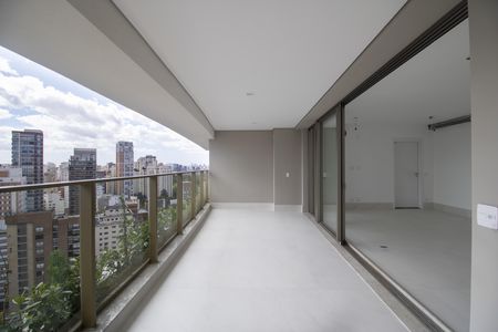 Apartamento à venda com 150m², 3 quartos e 2 vagasVaranda