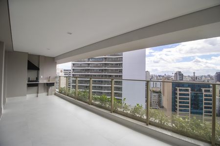 Apartamento à venda com 150m², 3 quartos e 2 vagasVaranda