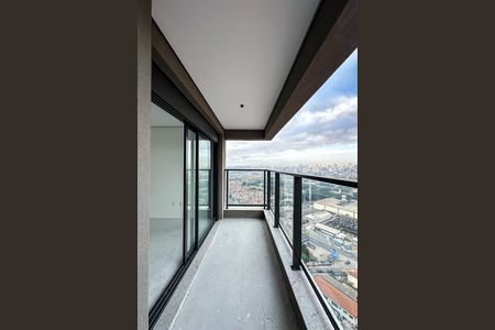 Apartamento à venda com 155m², 3 quartos e 4 vagas Apartamento à venda com 155m², 3 quartos e 4 vagasVaranda da Suíte 1