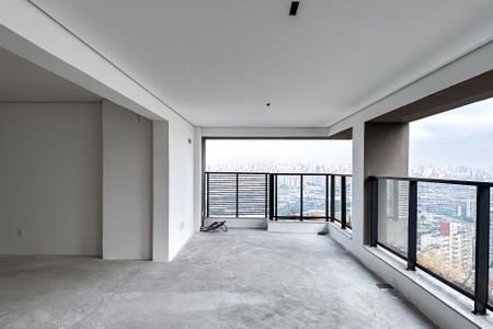 Apartamento à venda com 155m², 3 quartos e 4 vagas Apartamento à venda com 155m², 3 quartos e 4 vagasVaranda da Sala