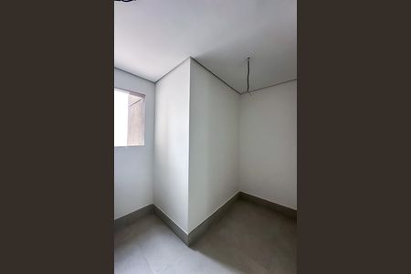 Apartamento à venda com 155m², 3 quartos e 4 vagas Apartamento à venda com 155m², 3 quartos e 4 vagasÁrea de Serviço