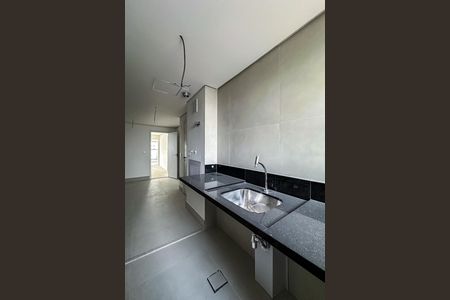 Apartamento à venda com 155m², 3 quartos e 4 vagas Apartamento à venda com 155m², 3 quartos e 4 vagasÁrea de Serviço