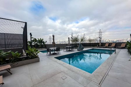 Apartamento à venda com 155m², 3 quartos e 4 vagas Apartamento à venda com 155m², 3 quartos e 4 vagasPiscina