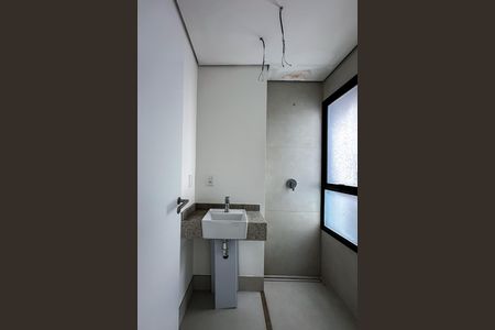 Apartamento à venda com 155m², 3 quartos e 4 vagas Apartamento à venda com 155m², 3 quartos e 4 vagasBanheiro da Suíte 3