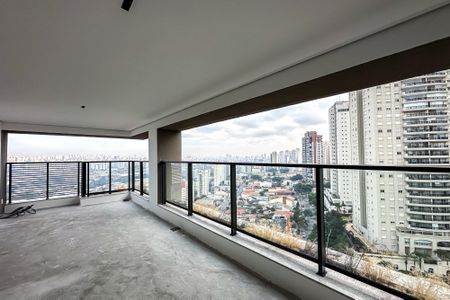 Apartamento à venda com 155m², 3 quartos e 4 vagas Apartamento à venda com 155m², 3 quartos e 4 vagasVaranda da Sala