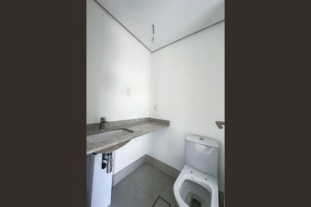 Apartamento à venda com 155m², 3 quartos e 4 vagas Apartamento à venda com 155m², 3 quartos e 4 vagasBanheiro da Suíte 2