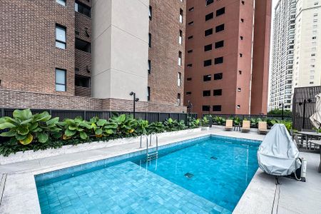 Apartamento à venda com 155m², 3 quartos e 4 vagas Apartamento à venda com 155m², 3 quartos e 4 vagasPiscina