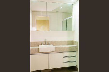 Studio à venda com 44m², 1 quarto e 1 vaga Studio à venda com 44m², 1 quarto e 1 vagaBanheiro