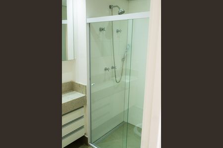 Studio à venda com 44m², 1 quarto e 1 vaga Studio à venda com 44m², 1 quarto e 1 vagaBanheiro