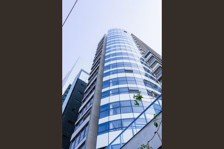 Studio à venda com 44m², 1 quarto e 1 vaga Studio à venda com 44m², 1 quarto e 1 vagaFachada