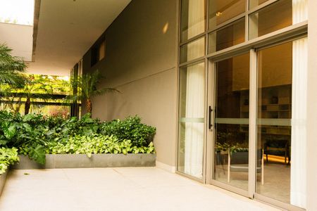 Studio à venda com 44m², 1 quarto e 1 vaga Studio à venda com 44m², 1 quarto e 1 vagaÁrea externa