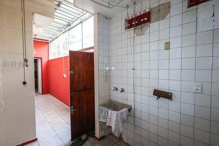 Área de Serviço de casa para alugar com 4 quartos, 250m² em Cambuci, São Paulo