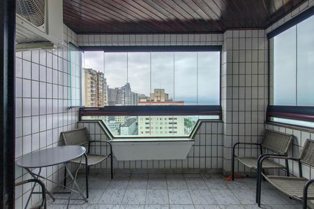 Apartamento para alugar com 104m², 3 quartos e 1 vaga Apartamento para alugar com 104m², 3 quartos e 1 vagaSacada