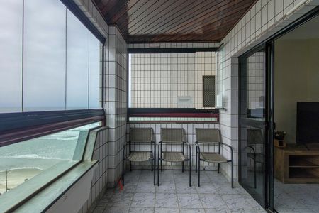 Apartamento para alugar com 104m², 3 quartos e 1 vaga Apartamento para alugar com 104m², 3 quartos e 1 vagaSacada