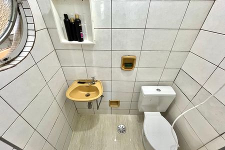 Apartamento à venda com 128m², 3 quartos e 1 vaga Apartamento à venda com 128m², 3 quartos e 1 vagaBanheiro de serviço