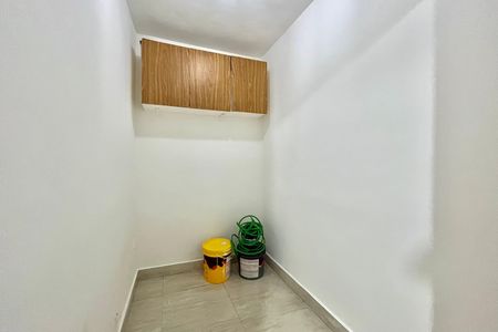 Apartamento à venda com 128m², 3 quartos e 1 vaga Apartamento à venda com 128m², 3 quartos e 1 vagaQuarto de Serviço