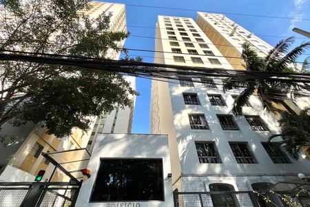 Apartamento à venda com 128m², 3 quartos e 1 vaga Apartamento à venda com 128m², 3 quartos e 1 vagaFachada