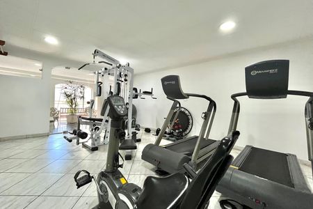 Apartamento à venda com 128m², 3 quartos e 1 vaga Apartamento à venda com 128m², 3 quartos e 1 vagaÁrea comum - Academia
