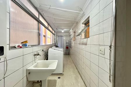 Apartamento à venda com 128m², 3 quartos e 1 vaga Apartamento à venda com 128m², 3 quartos e 1 vagaÁrea de Serviço