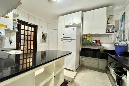 Apartamento à venda com 128m², 3 quartos e 1 vaga Apartamento à venda com 128m², 3 quartos e 1 vagaCozinha