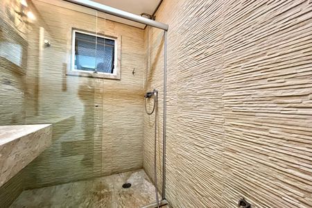 Apartamento à venda com 128m², 3 quartos e 1 vaga Apartamento à venda com 128m², 3 quartos e 1 vagaBanheiro 2