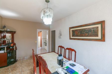 Casa à venda com 173m², 3 quartos e 1 vaga