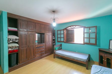 Casa para alugar com 3 quartos, 99m² em Heliópolis, Belo Horizonte
