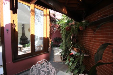 Casa para alugar com 170m², 3 quartos e 3 vagasÁrea externa