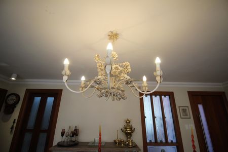 Casa para alugar com 170m², 3 quartos e 3 vagasSala de Jantar - Lustre