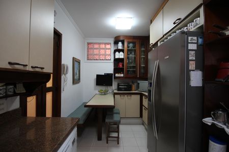 Casa para alugar com 170m², 3 quartos e 3 vagasCozinha
