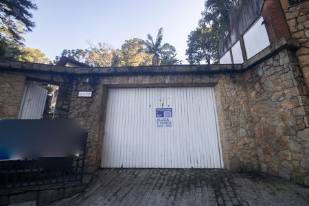 Casa à venda com 1200m², 4 quartos e 20 vagas Casa à venda com 1200m², 4 quartos e 20 vagasFachada / Placa