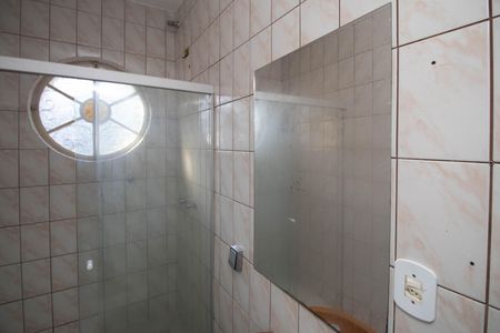 Casa à venda com 1200m², 4 quartos e 20 vagas Casa à venda com 1200m², 4 quartos e 20 vagasBanheiro
