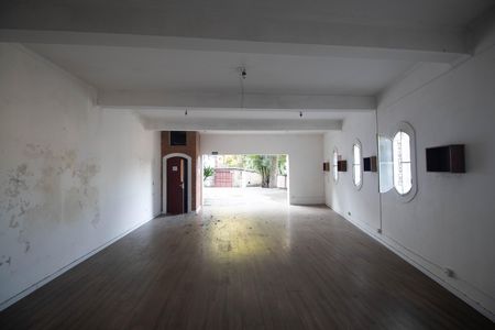 Casa à venda com 1200m², 4 quartos e 20 vagas