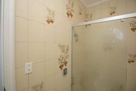 Casa à venda com 1200m², 4 quartos e 20 vagas Casa à venda com 1200m², 4 quartos e 20 vagasBanheiro da Suíte