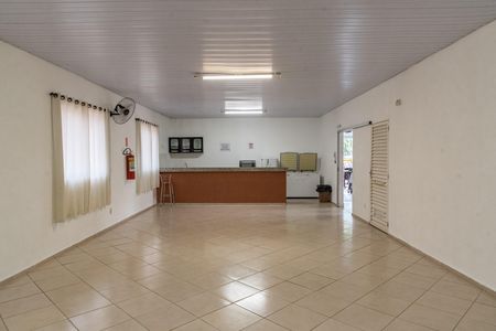 Apartamento à venda com 47m², 2 quartos e 1 vaga Apartamento à venda com 47m², 2 quartos e 1 vagaÁrea comum - Salão de festas