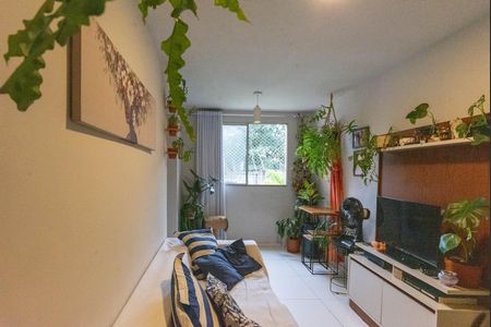 Apartamento à venda com 47m², 2 quartos e 1 vaga Apartamento à venda com 47m², 2 quartos e 1 vagaSala