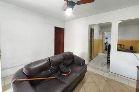 Casa à venda com 118m², 3 quartos e 2 vagas Casa à venda com 118m², 3 quartos e 2 vagasSala