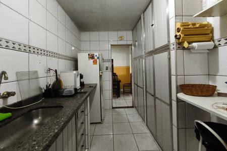 Casa à venda com 118m², 3 quartos e 2 vagas Casa à venda com 118m², 3 quartos e 2 vagasCozinha