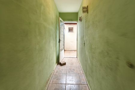 Casa à venda com 118m², 3 quartos e 2 vagas Casa à venda com 118m², 3 quartos e 2 vagasCorredor - Quintal