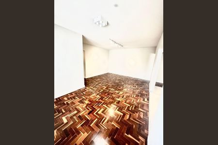 Apartamento à venda com 86m², 2 quartos e 1 vaga
