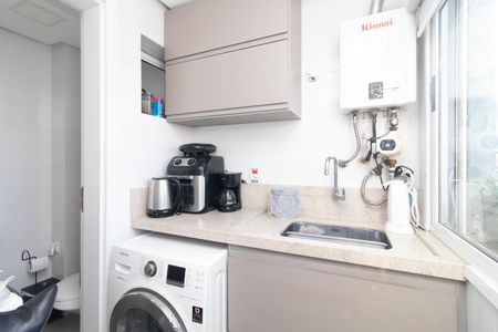 Apartamento para alugar com 145m², 2 quartos e 1 vaga Apartamento para alugar com 145m², 2 quartos e 1 vagaCozinha e Área de Serviço