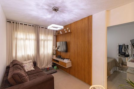 Sala/Cozinha/Área de Serviço  de apartamento para alugar com 2 quartos, 43m² em Jardim Casa Pintada, São Paulo