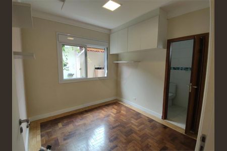Casa à venda com 2 quartos, 150m² em Jardim Caravelas, São Paulo
