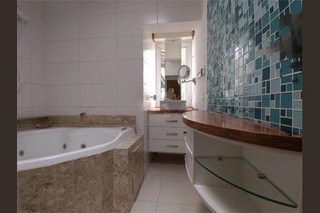 Casa à venda com 2 quartos, 150m² em Jardim Caravelas, São Paulo